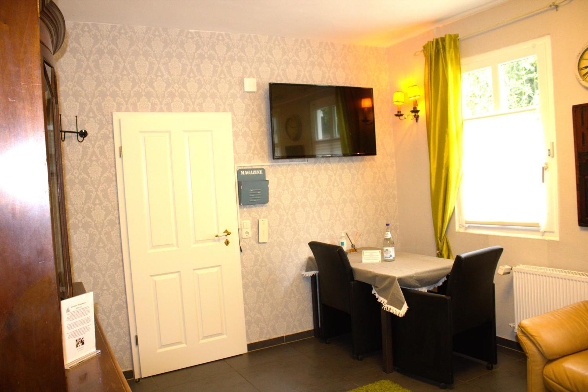 Gaestehaus Ehringhausen 63 Remscheid Room photo